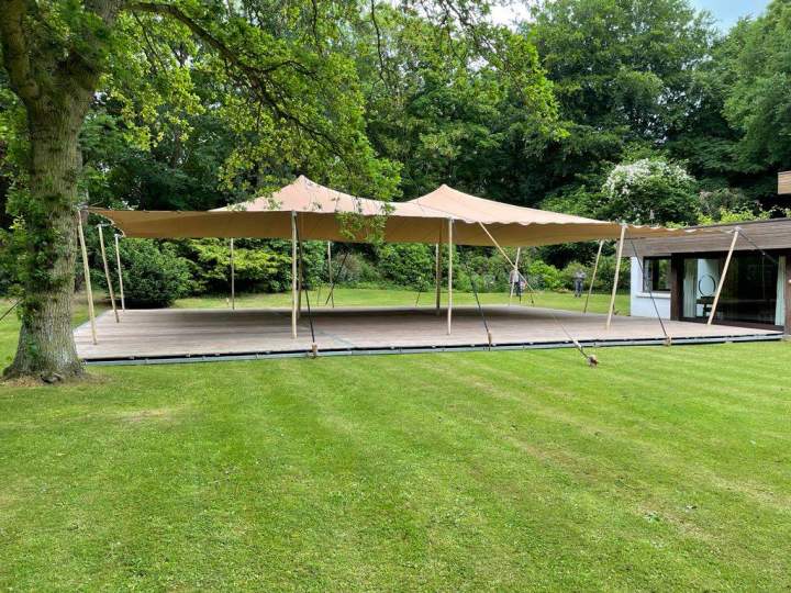 Location de tente cristal Île-de-France,